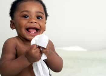 Fala do bebê: saiba dicas e quando estimular