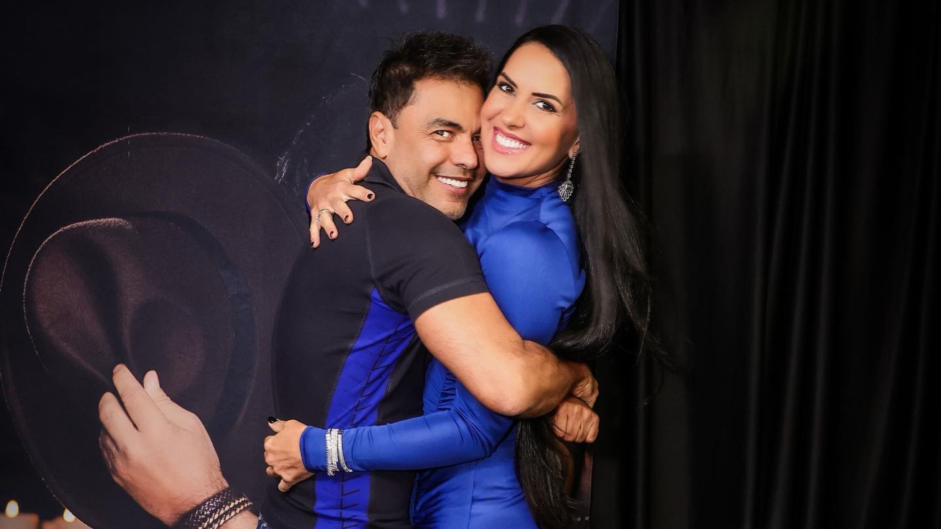 Zezé di Camargo abraçado na atual esposa Graciele Lacerda