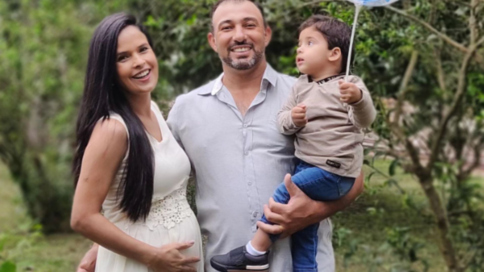 Família se reunindo para uma foto
