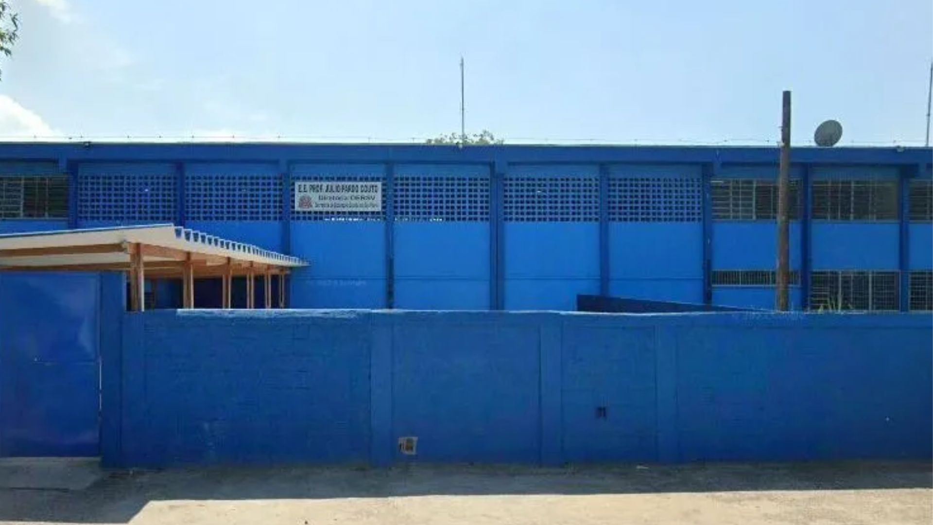 Frente escola