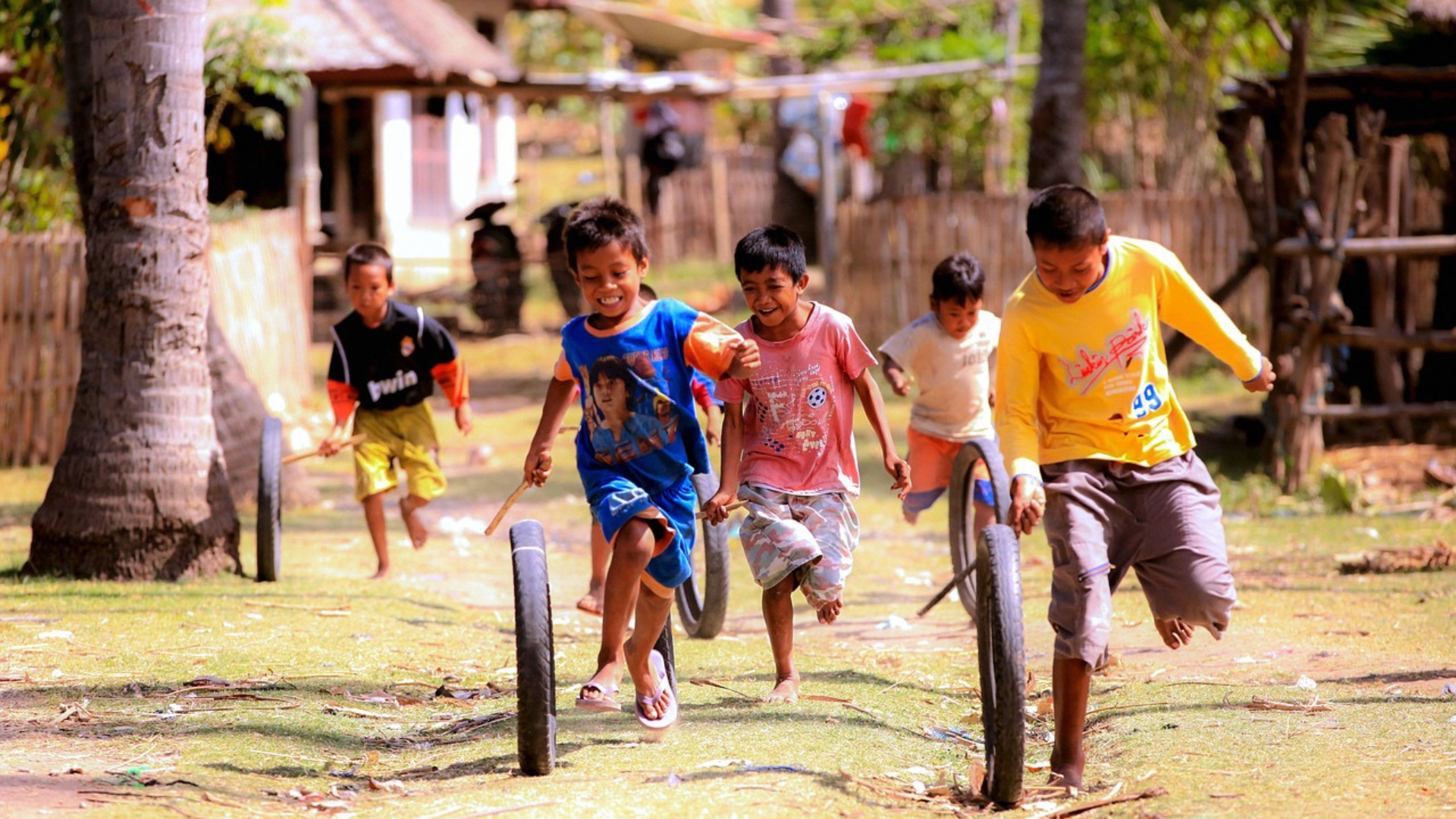 Crianças brincando