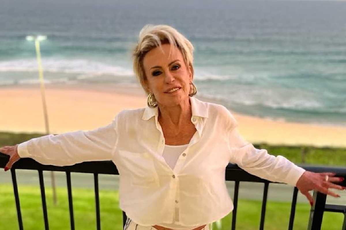 Ana Maria Braga surgiu com filha e netas em foto no Instagram