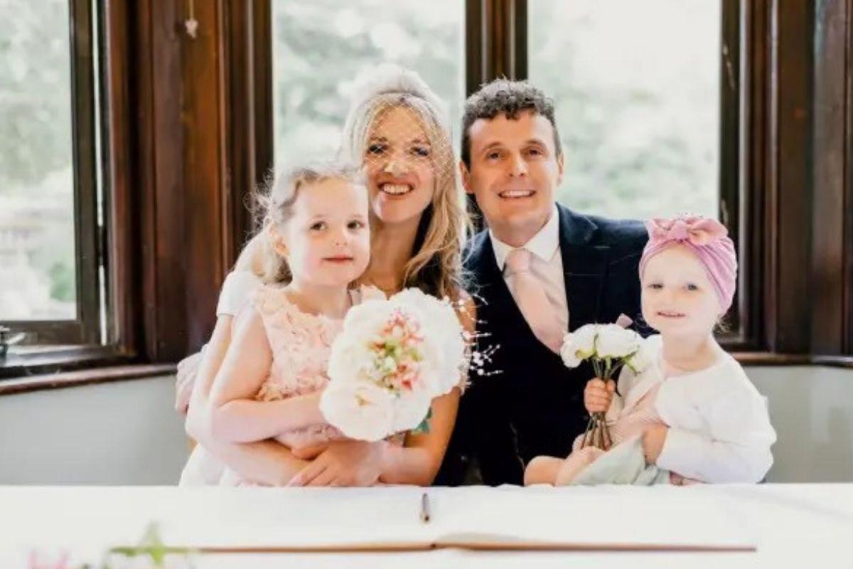 Megan e família no casamento dos pais