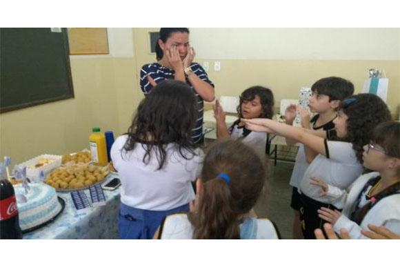 As mães ajudaram a organizar tudo (Foto: Reprodução/ Razões para Acreditar)