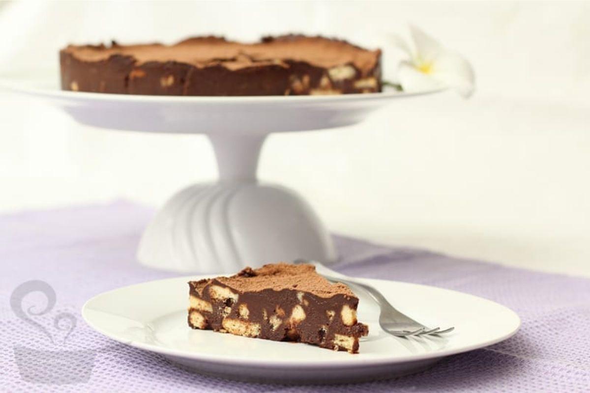 A torta de ganache é perfeita para uma sobremesa de almoço em família