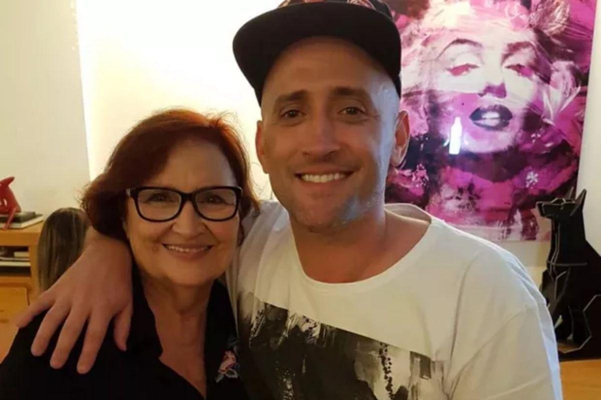 Dea Lucia diz que o filho, Paulo Gustavo, sempre vai estar com ela