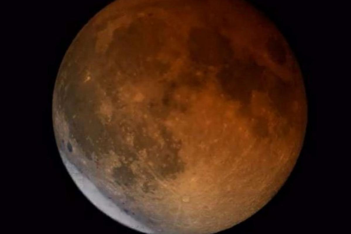 Eclipse lunar total em 2022