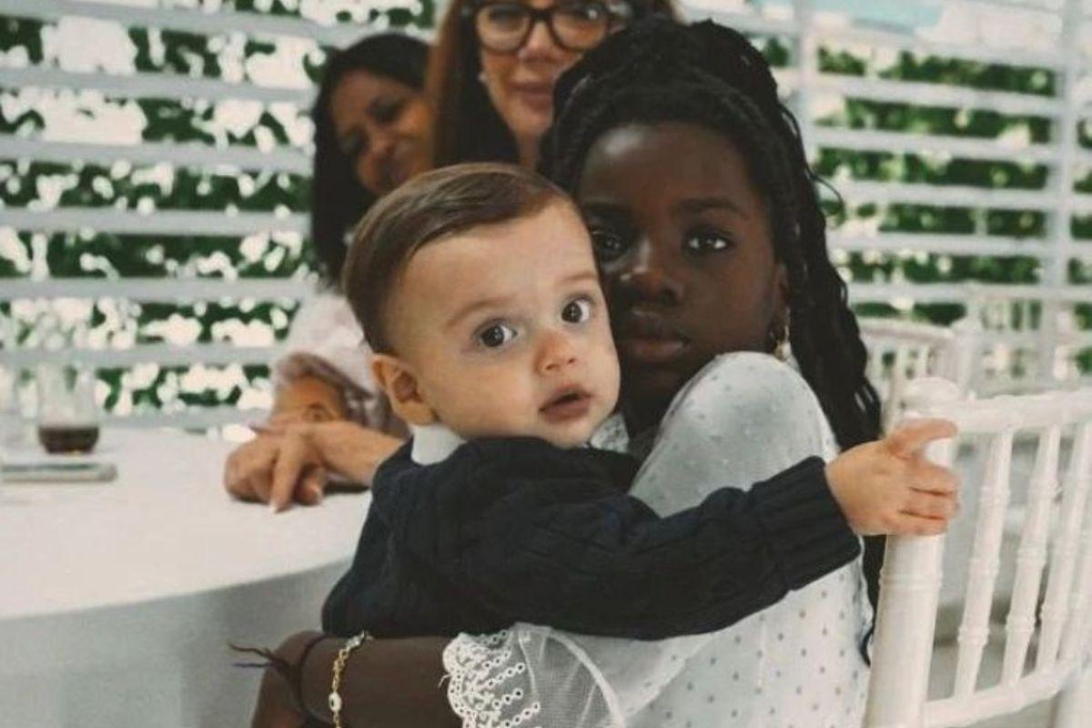 Titi também posou com o primo (Foto: Reprodução Instagram)