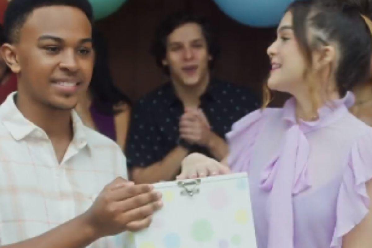 Globo cria polêmica ao usar pronome neutro em novela Vai na Fé