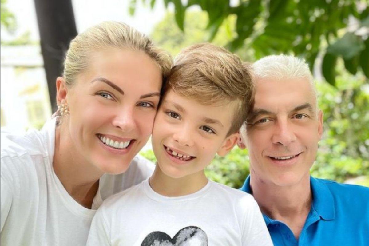 Ana é casada com Alexandre há mais de 20 anos e eles tem um filho de 8