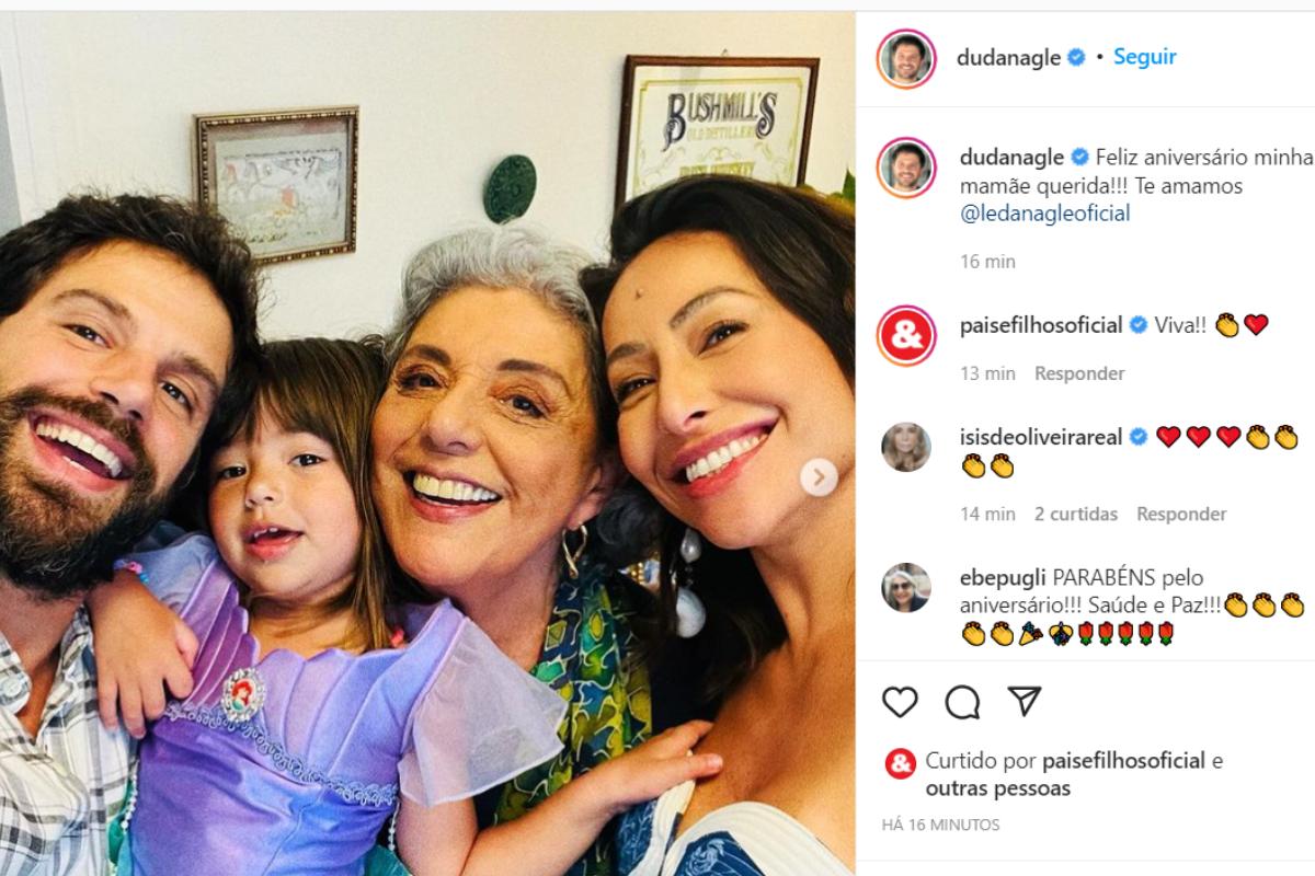 Duda Nagle, Zoe e Sabrina Sato comemoraram o aniversário de Leda