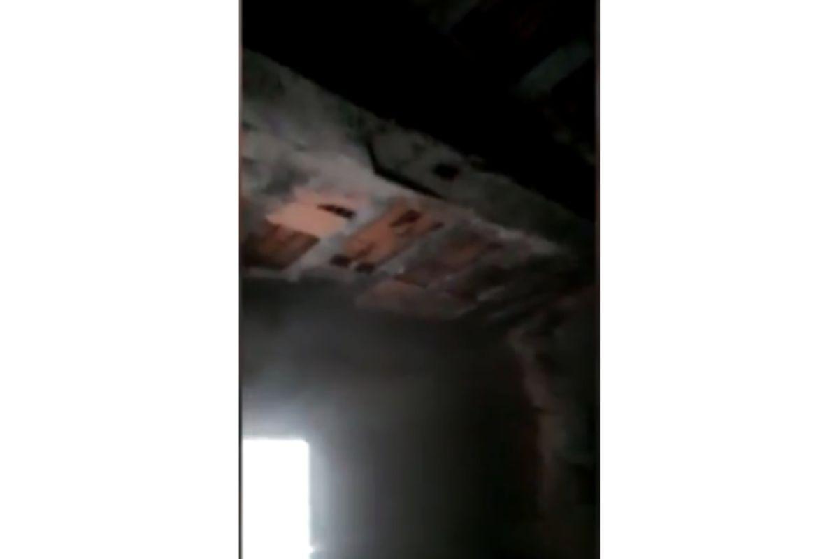 Teto totalmente destruído