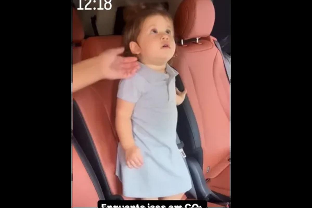 Bebê em carro