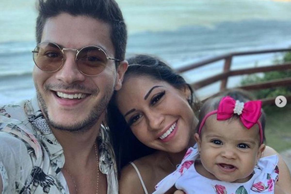Maíra Cardi rebate ataques à filha com Arthur Aguiar na internet: "Só tem 3 anos"