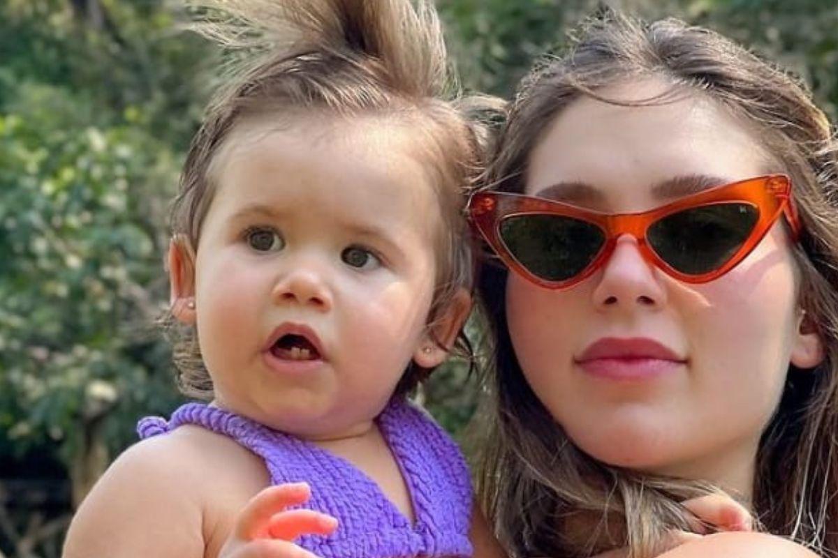 Virginia compartilha momento descontraído com Maria Alice dentro de berço (Foto: Reprodução/Instagram/@virginia)