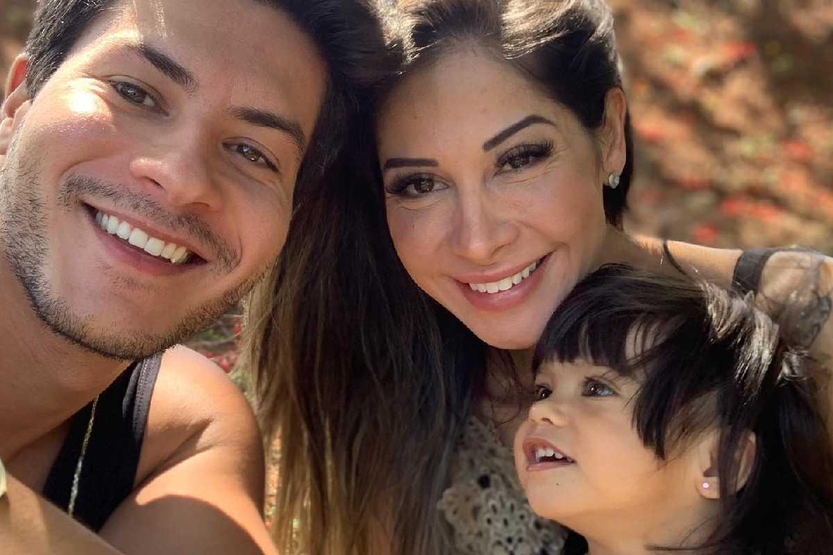Arthur Aguiar e família