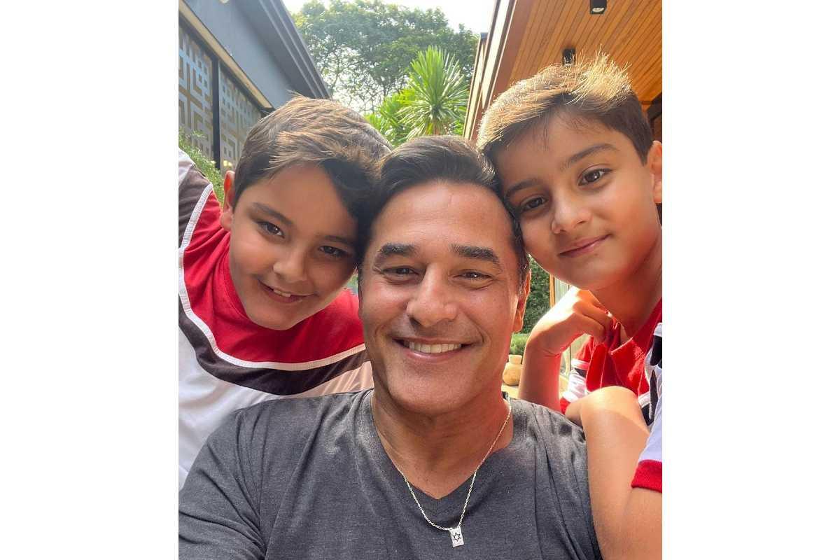 Luciano Szafir e os filhos Mikael e David