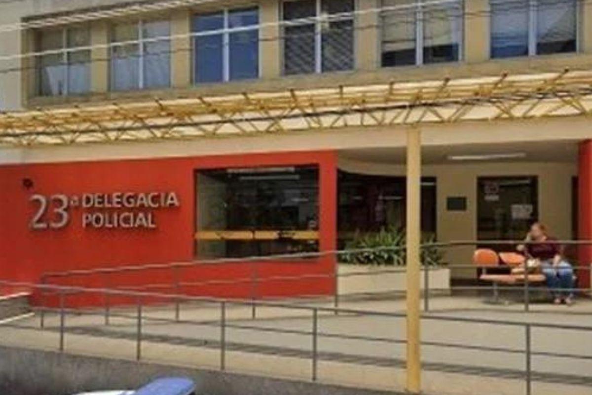 Crianças de 6 e 7 anos são torturadas e mantidas em cárcere privado por pai e madrasta (Foto: divulgação/23ª DP Méier)