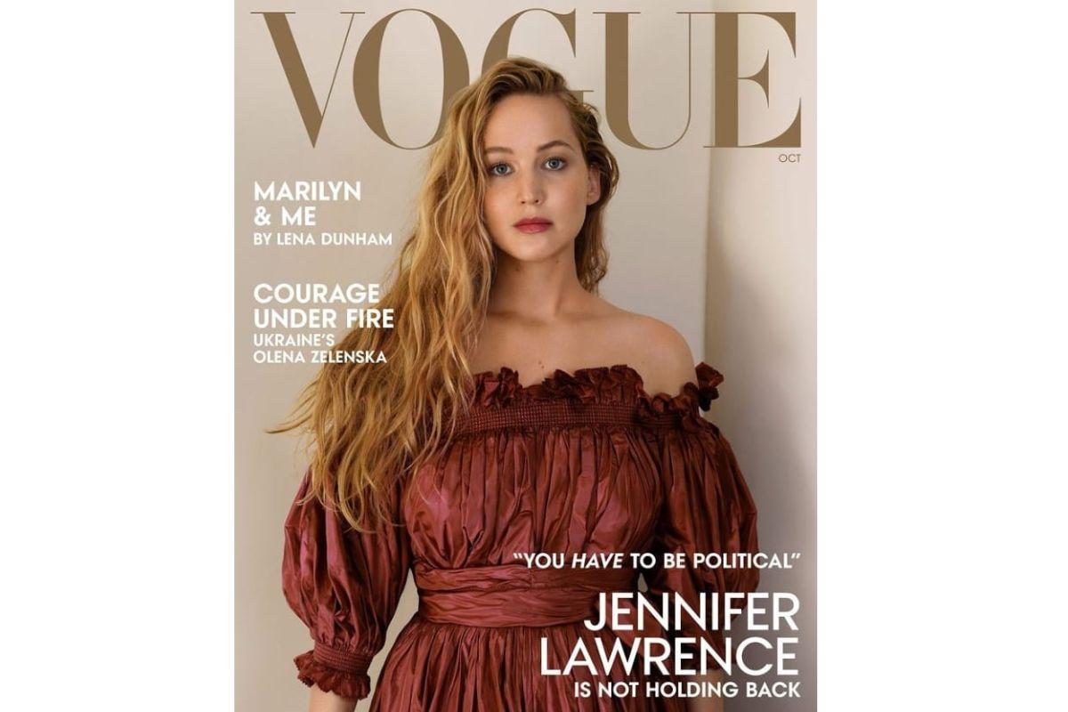 Jennifer Lawrence para a nova capa Vogue, falando sobre maternidade (Foto: Reprodução/Instagram/@voguemaganize)