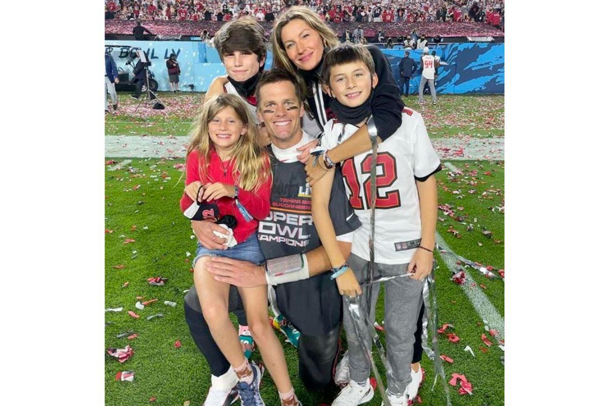 Gisele Bündchen, Tom Brady, ex-marido Gisele Bündchen, ex-esposo Gisele Bündchen, ex-mulher Tom Brady, ex-esposa Tom Brady, família Gisele Bündchen, filhos Gisele Bündchen, enteado Gisele Bündchen, família Tom Brady, filhos Tom Brady, casamento Gisele Bündchen, casamento Tom Brady, relacionamento Gisele Bündchen, relacionamento Tom Brady, relação Gisele Bündchen, relação Tom Brady, com quem Gisele Bündchen foi casada, com quem Tom Brady foi casado