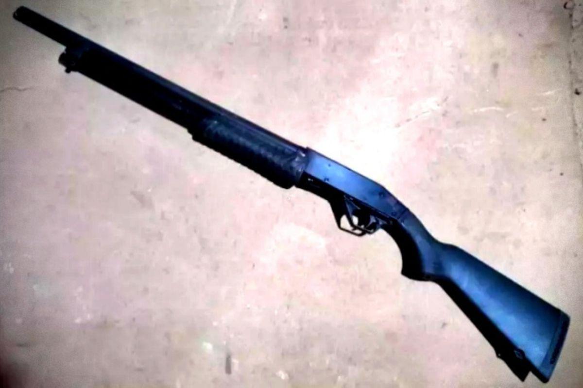 O homem tinha permissão para portar armas
