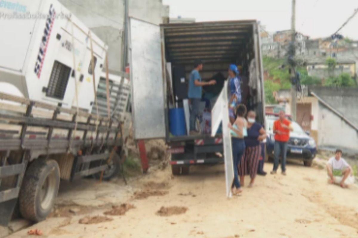 Mulher perde familiares em deslizamento de terra em Franco da Rocha
