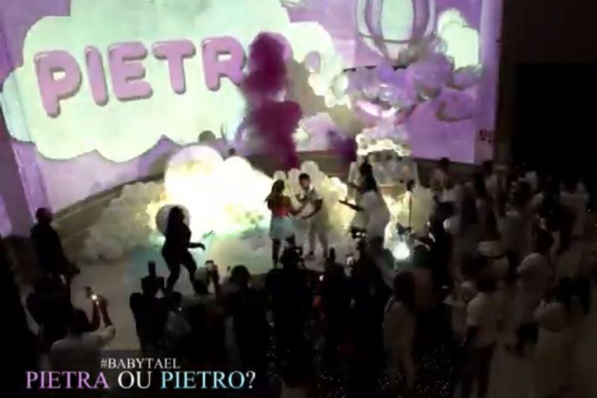 O anúncio foi feito depois de uma contagem regressiva em um buffet infantil