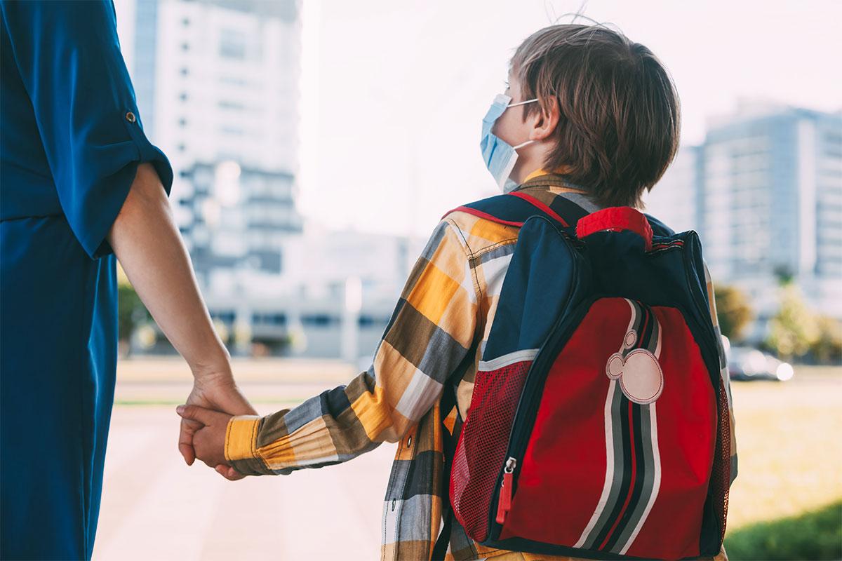Máscaras podem voltar a ser obrigatórias em locais fechados nas escolas de Campinas