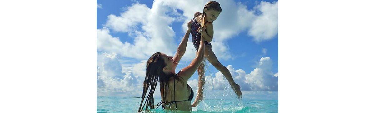 Gisele usa fantasia combinando com a filha na Halloween (Foto: Reprodução/ Instagram @gisele)