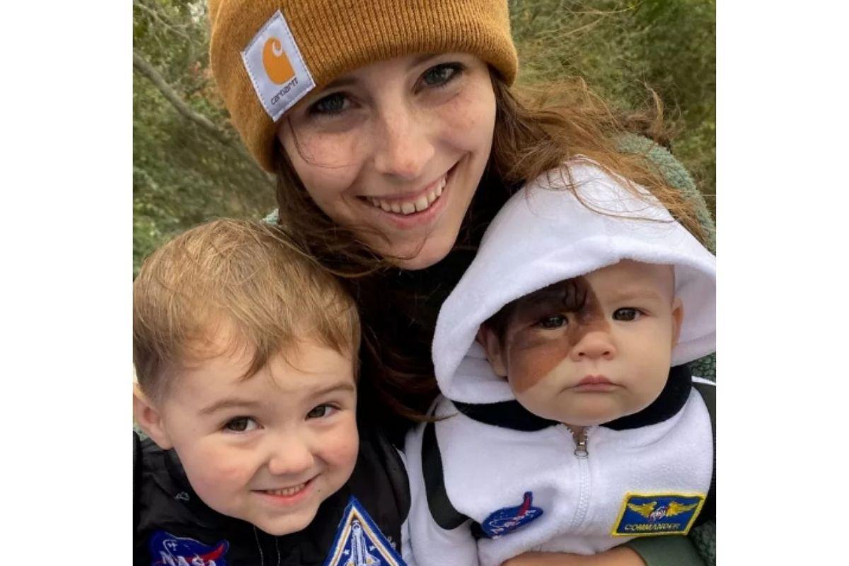 Mãe faz desabafo para conscientizar outros pais sobre marca de nascença da filha