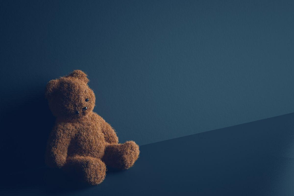 A bebê morreu após ser atingida por um móvel