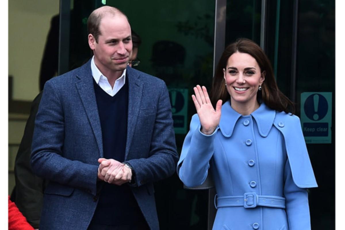 Kate e William prezam pela criação dos filhos como crianças normais