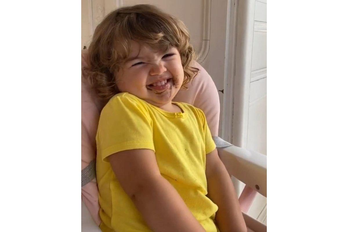 Clara maria após comer