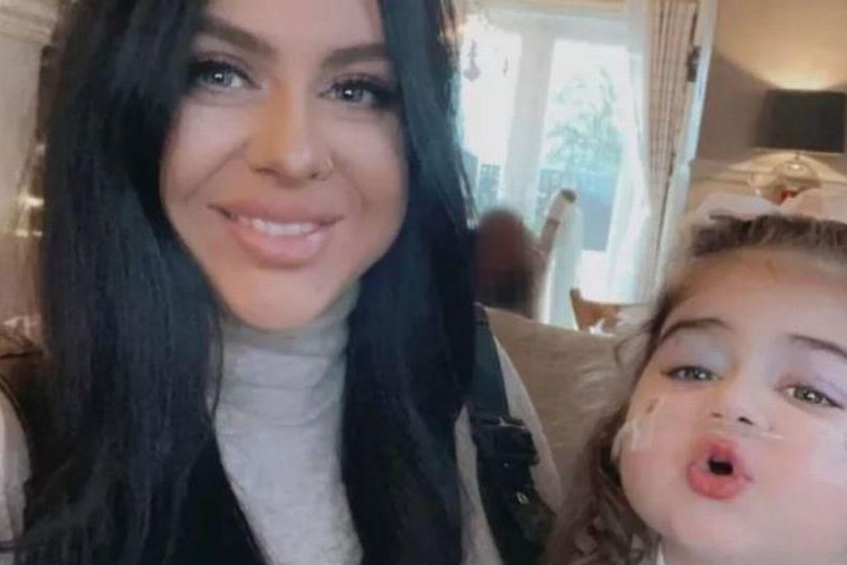 Caroline contou que tentou criar o máximo de memórias possível com a filha