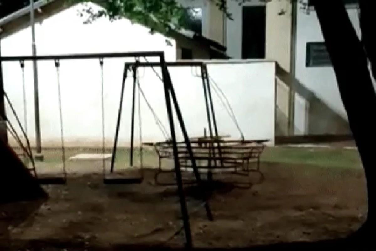 Moradores ficaram surpresos ao ver brinquedos de parque mexendo sozinhos