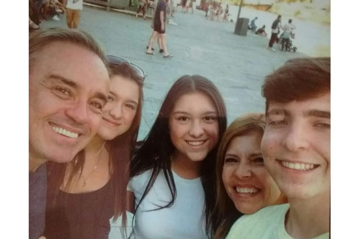 Última foto de Gugu com os filhos e a esposa