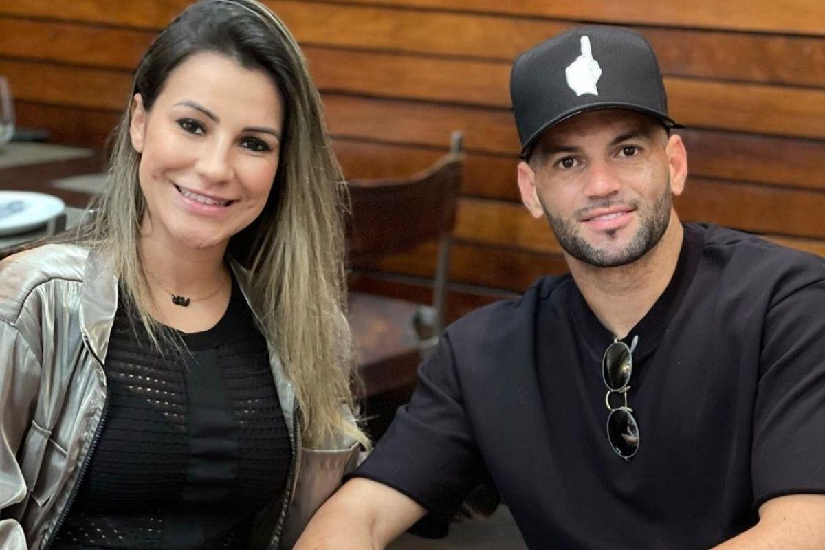 Goleiro do Palmeiras e a esposa grávida