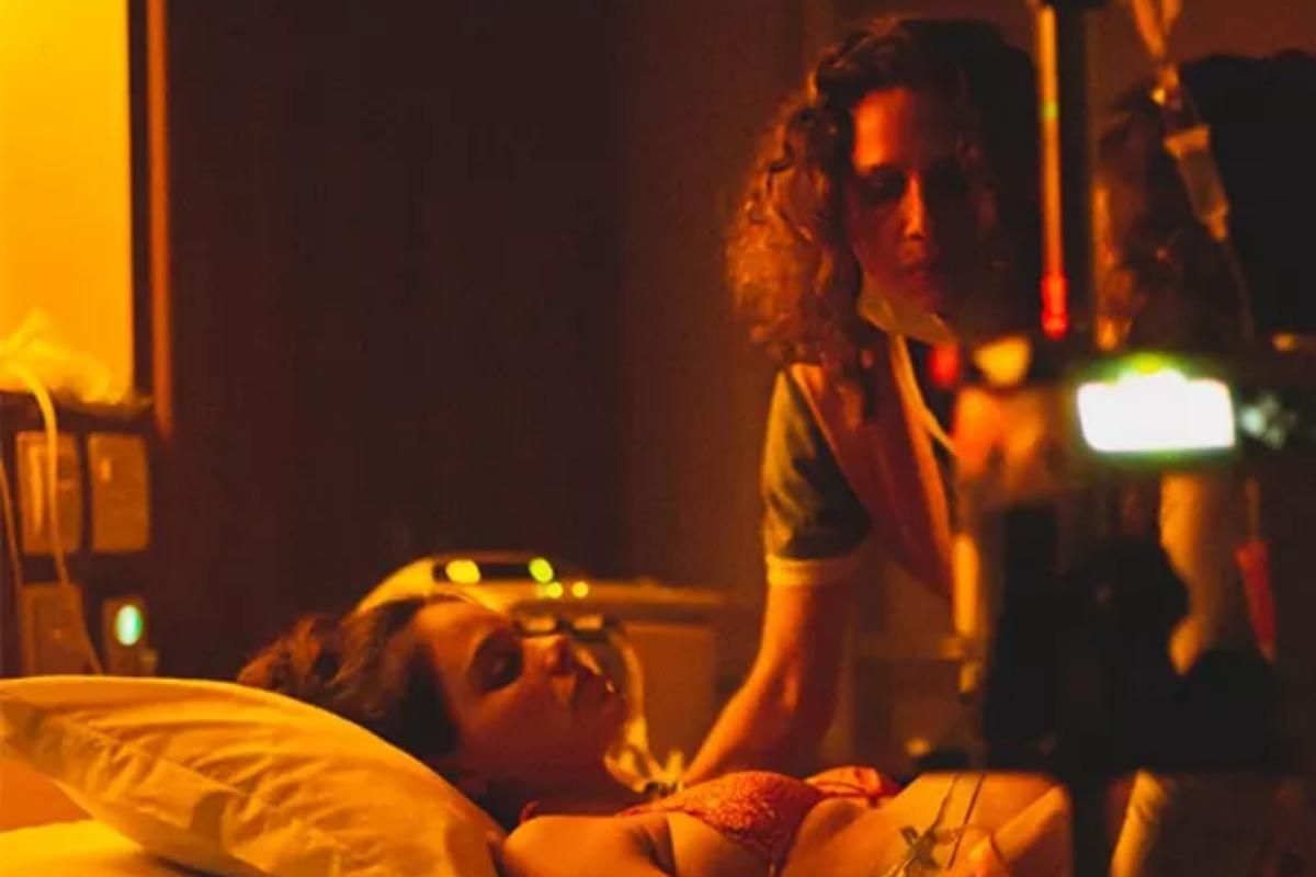 Laura Neiva durante o trabalho de parto