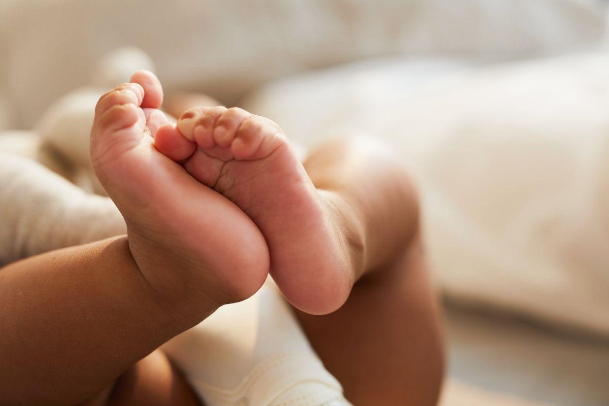 A mulher queria vender o bebê por R$35 mil