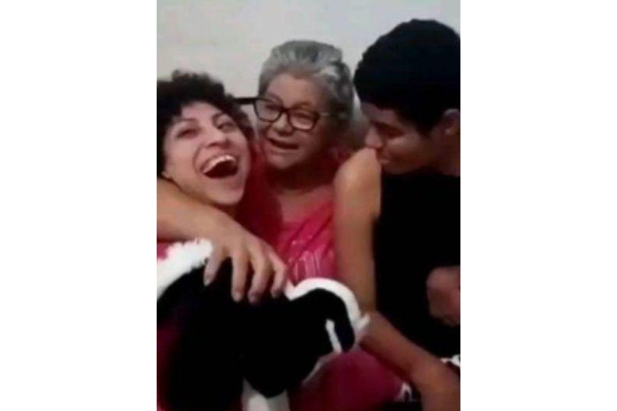 Clarisse conta que apesar das dificuldades, ela não desistiu de adotar as crianças (Foto: Reprodução/Arquivo Pessoal/Só Vaquinha Boa)