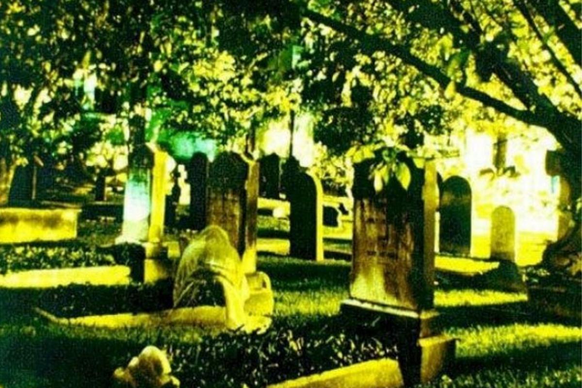 Foto captura fantasma de mãe que faleceu durante o parto