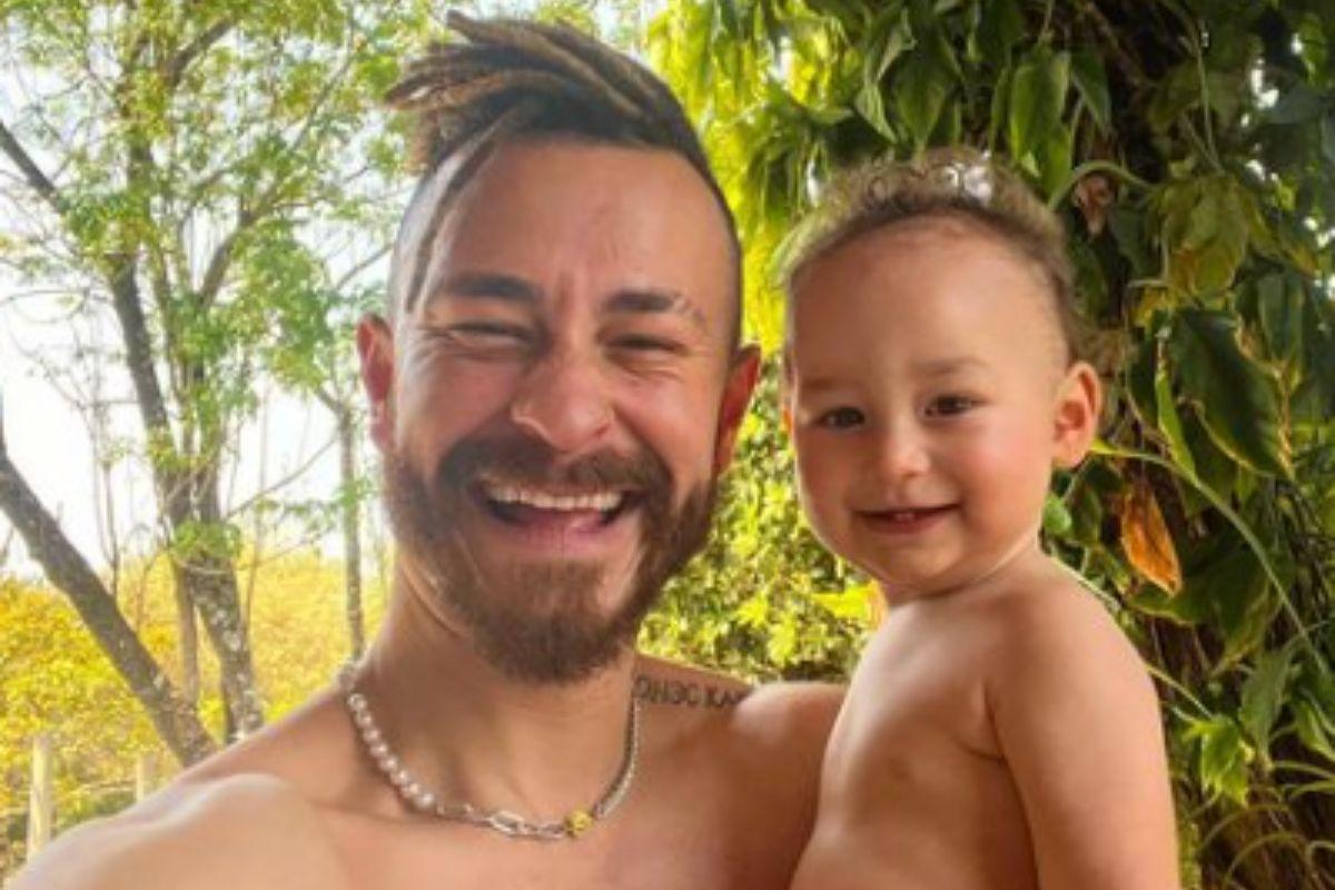 Fred com filho Cris