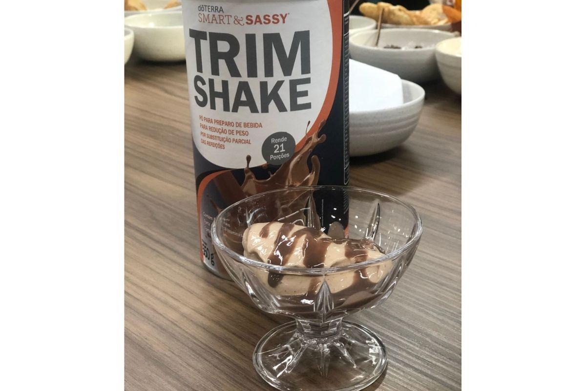 Sorvete de chocolate com menta