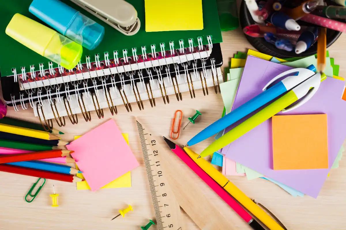 materiais escolares