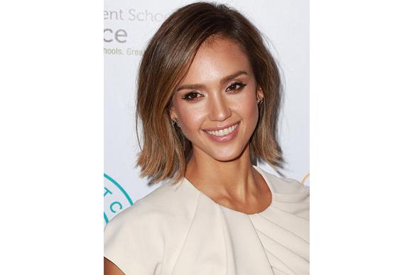 jessica-alba-2015-white-top