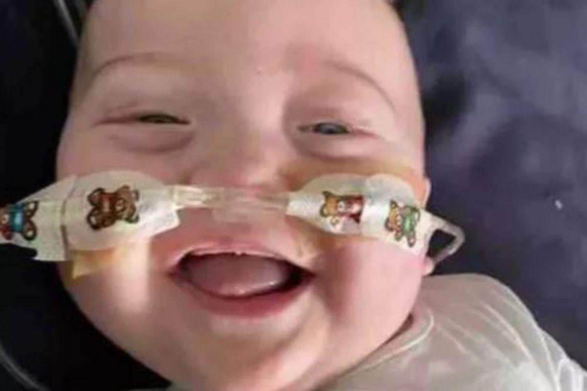 Os pais fizeram uma homenagem para o filho
