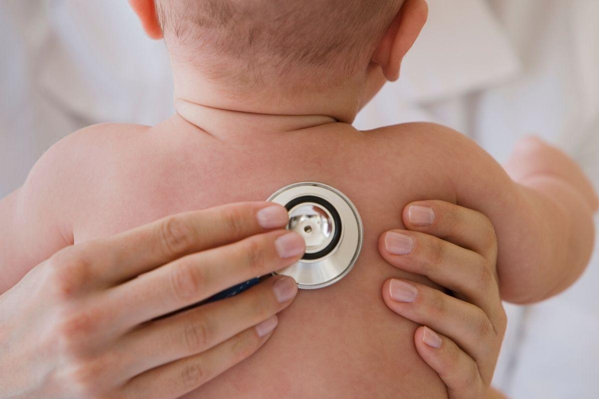 Vírus respiratórios: entenda mais sobre as doenças que estão sobrecarregando as UTIs Neonatais