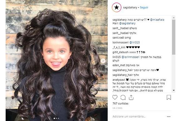 Menina ficou famosa por seu cabelo longo e volumoso (Foto: Reprodução/ Instagram @miaaflalo)