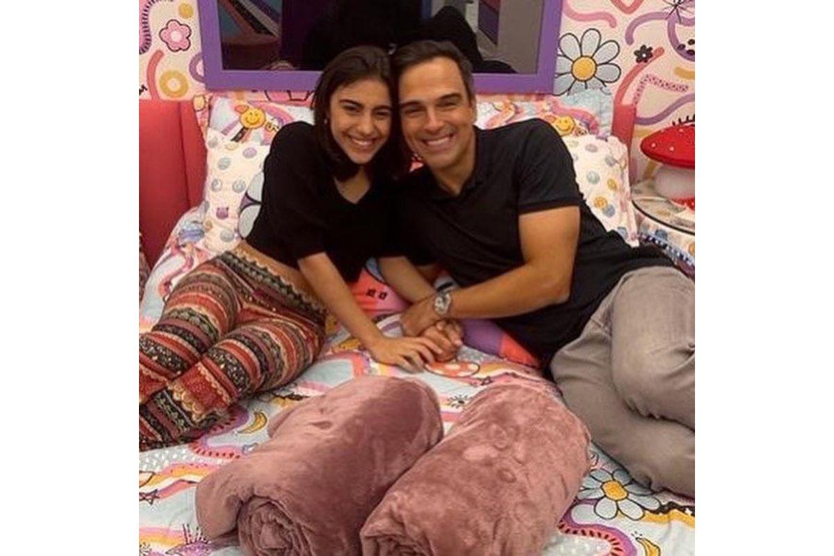 Tadeu Schmidt comemorou o aniversário de 18 anos da filha Laura, apelidada de Loli, com uma foto no quarto Lolipop do BBB 22