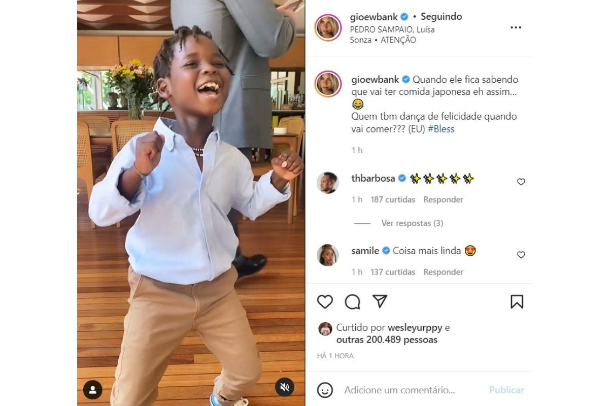 Bless dançando
